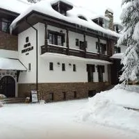 Hanul Haiducilor, hotel en Obârşia Lotrului