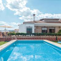 Amazing home in Hornachuelos with 3 Bedrooms, WiFi and Outdoor swimming pool