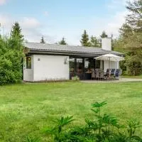 2 Bedroom Stunning Home In Kalundborg, hotelli kohteessa Kalundborg