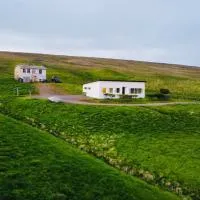 Óspaksstaðir- New Renovated Farm in Hrútafjörður, hótel á Stað