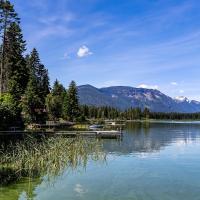 Doc Roy's Legacy on Fish Lake by NW Comfy Cabins