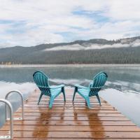 Otter Chalet on Fish Lake by NW Comfy Cabins