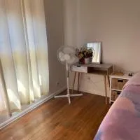 Private Room Near Melbourne Airport, hotell sihtkohas Deer Park