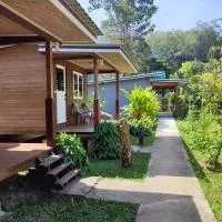 Our Village Farmstay Kohmook, hotel a Ko Mook