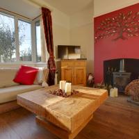 Pass the Keys Hodsock Priory country cottage The Hideaway, hotel in Worksop