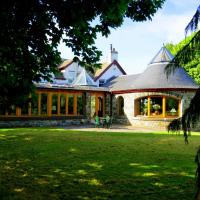 Errichel House and Cottages, hotel in Aberfeldy