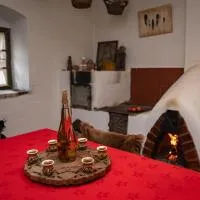 Casa Sub Magrin, хотел в Satu Bătrîn