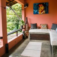 Casa Del Arte - rooms with private and shared bathrooms