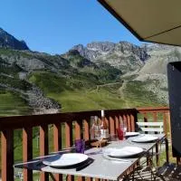 Superbe appartement vue panoramique pied des pistes, hotel di La Mongie