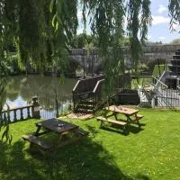 Old Mill Hotel & Lodge, hotell Bathis
