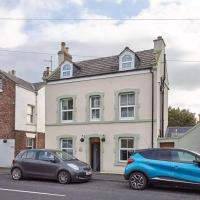May House 3 Bedroomed House Whitby