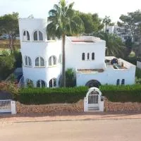 Villa mit Meerblick, Indoorpool und Wlan in Cala D' Or, hotel u gradu Cacla D'or