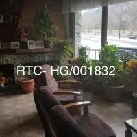 Hostal Ter، فندق في سيتكاساس