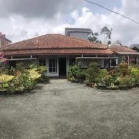 Villa Situ Citiwu Ciwidey, hotelli kohteessa Ciwidey