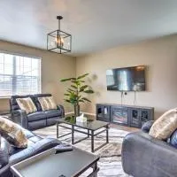 10 Mi to DIA Spacious Aurora House with Yard!、オーロラにあるデンバー国際空港 - DENの周辺ホテル