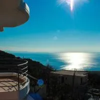 Apartments Vila Emiliano, khách sạn ở Borsh