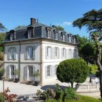 Grand appart 150m2 dans belle maison bourgeoise, hotel v mestu Vernaison