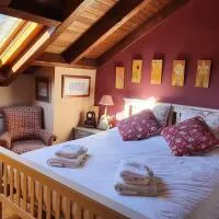DUPLEX ABUHARDILLADO EN ESTERRI d'ÀNEU, hotel v mestu Esterri d'Àneu
