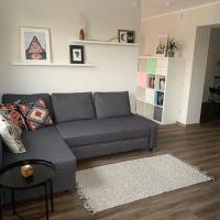 Cozy apartment in Karmelava, hotel cerca de Aeropuerto de Kaunas - KUN, Karmėlava