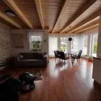 Villa Toskana Wohnung 2, hótel í Wackersdorf