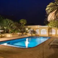 26 On Chamberlain Guest House, хотел в Куинстаун