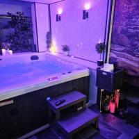 Luxury 9ine SUPER BEAUTIFUL JACUZZI APARTMENT WITH BALCONY