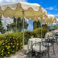 Hotel Oasi Beach, hotell Malcesines