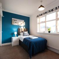 Comfortable and convenient stay 3 bed house, hotel i nærheden af Southampton Airport - SOU, Southampton