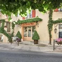 Le Clos Du Buis, hotel u gradu Bonije