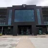 Village Hotel Leeds South, hótel í Leeds