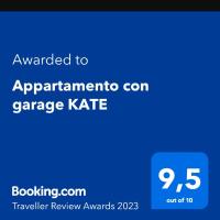 Appartamento con garage KATE, hotelli Genovassa alueella Nervi
