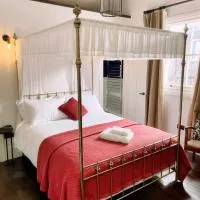 Maids Guest Rooms, hotel em Kew