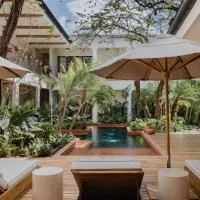 Sendero Hotel, hotel Nosarában