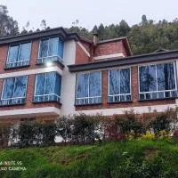 HOTEL CABAÑAS SANTO TOMAS, hotelli kohteessa Paipa