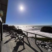Stunning Oceanfront Escape, hotel in Bodega Bay