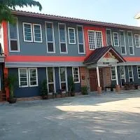 Kp. เพลส หลวงแพ่ง (Kp. Place Luang Phaeng), hotel sa Ban Bang Bo