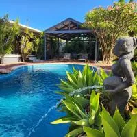 Tranquil Gumnut Cottage - Close to Airport, Hotel in Perth