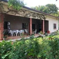 Lakeside Fish Farm, hotel di Bugesera