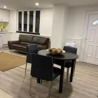 Open Home - Lisbon/Almada, hotel Almadában