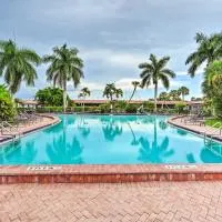Naples Studio Near Everglades w/ Marina!, hotel di Naples