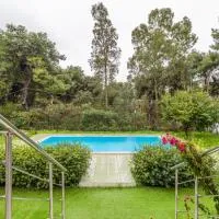 Marvelous, Secluded Villa w/ 3 BR , Pool & Garden, Kavos, hotell sihtkohas Isthmia
