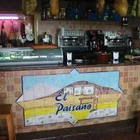 HOSTAL-RESTAURANTE EL PAISANO, ξενοδοχείο σε Guadalema de los Quinteros
