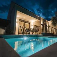 Octo Villas Complex, hotel en Nea Iraklitsa