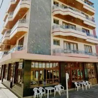Apto com Varanda 202 - Residencial Manoel Teixeira - 300 metros da Praia, готель у місті Аррою-ду-Сілва
