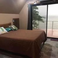 Portofhino South Homestay、Malitbogのホテル
