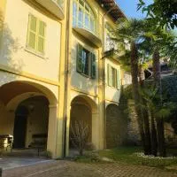 Apartment Portico I, ξενοδοχείο σε Castelveccana