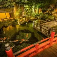 Japanese Onsen Ryokan Kohakuen – hotel w mieście Fuefuki