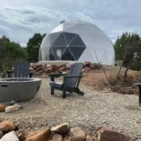 Canyon Rim Domes - A Luxury Glamping Experience!!, hotel a Monticello