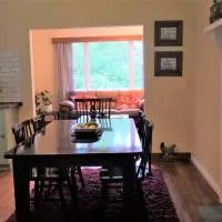 Tinui Food Forest Cottage, hotel in Whareama
