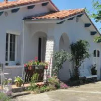 Chambre d'hôtes de la tuilerie, hotel en Rion-des-Landes